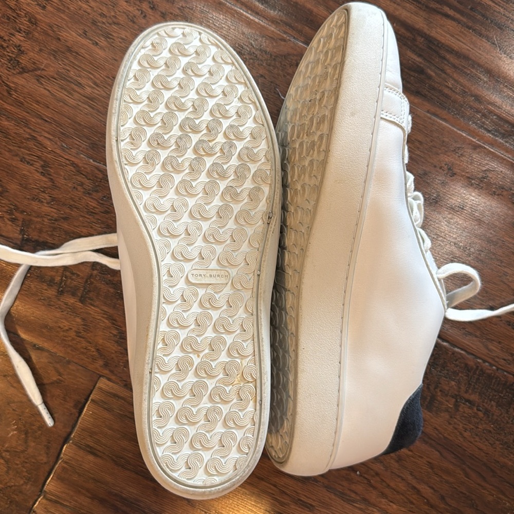 Like New Tory Burch T- Logo White Navy Blue Sneakers Tennis Shoes Size 9.5 - Picture 8 of 12